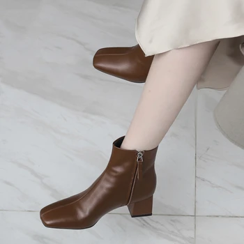 

fashion elegant square head women's boots 2019 new thick with Martin boots solid color short tube high-heeled single boots