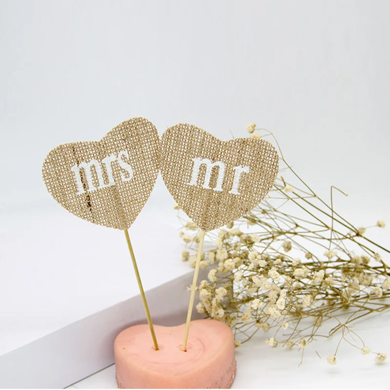 

2pcs/set Mr & Mrs Heart Shape Flag Natural Jute Burlap Hessian Flags for Vintage Rustic Wedding Decorations christmas Supply