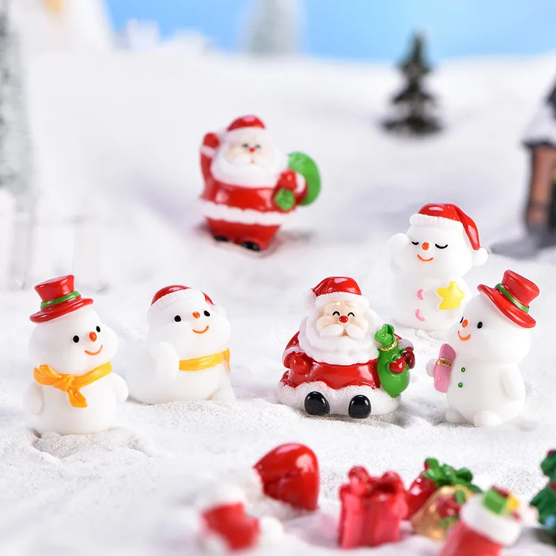 1 Piece  Resin C=hristmas Ornaments Decorations   Panda Rabbit  Snowman Santa Claus Snowmen In All Shapes And Sizes