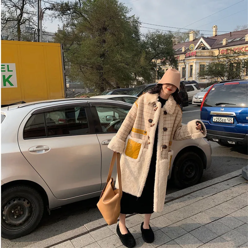 Корейский стиль зимние плади меховые пальто для женщин модные элегантные роговые пуговицы толстые пальто