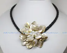 Livre 1 >>>> polegadas branco mop shell pérola flor pingente de colar de Jóias de Moda(China)