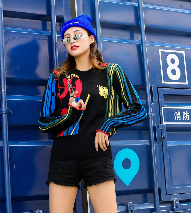 Jacket female new bottoming shirt female autumn and winter round neck sweater female short sweater female loose