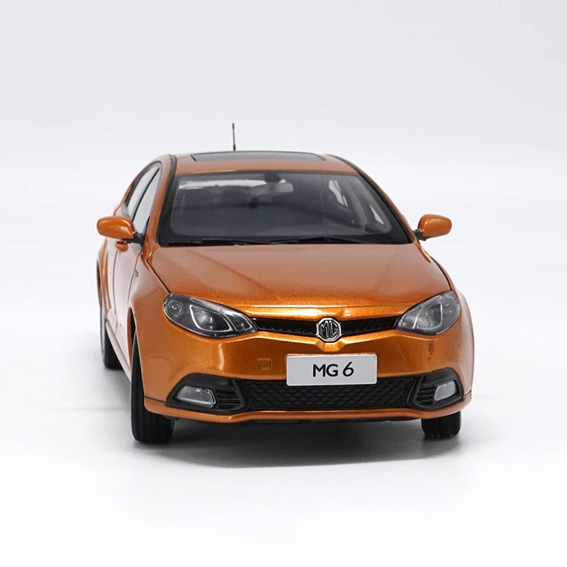 Оригинальные заводские литые 1:16 SAIC MG6 Экспо версия литые под давлением металлические классические модели автомобилей для подарка, коллекция - Цвет: Brown