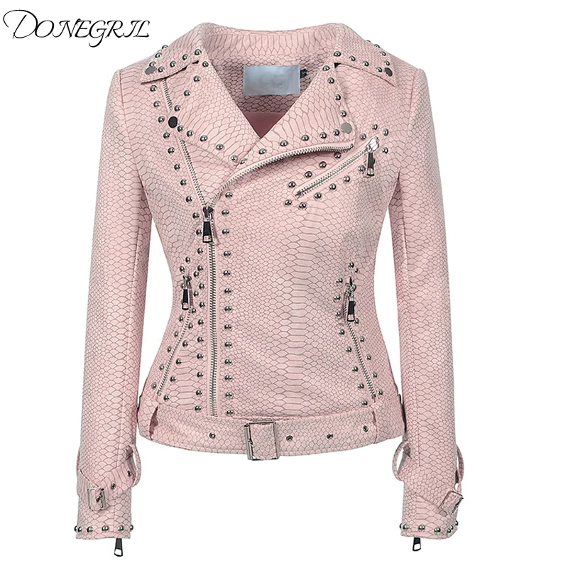Женская кожаная куртка из искусственной кожи высокого качества с заклепками