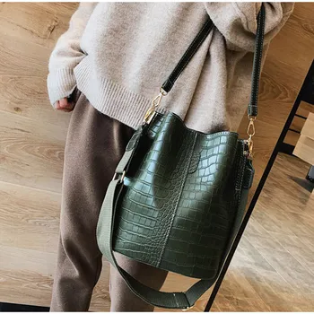 

PU Leather Designer Crossbody Bag Women Crocodile Shoulder Bag Brand Women Bags Bag Bucket Bag Handbag Large Capacity