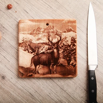 

Solid cedar board "Deer", square, 18 × 18 cm