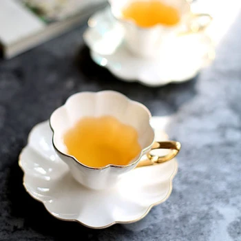 

Vintage Flower Ceramic Tea Cup Set 180ml Advanced Porcelain Espresso Coffee Cup British Cafe Afternoon Teacup Drop Shipping