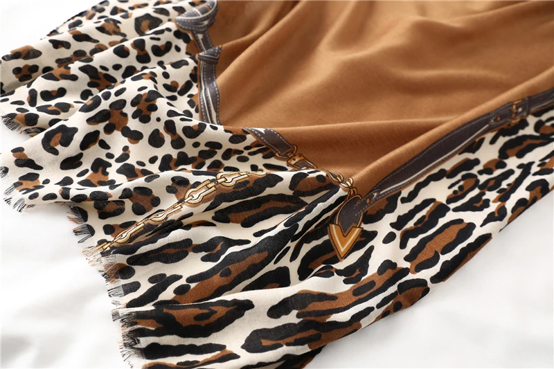 Women Winter Scarf Luxury Leopard Print Hijab Scarves Lady Shawls Wraps Cotton Pashmina Foulard Bandana Design