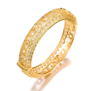 

Factory direct dubai hot style hollow bracelet flower plant bracelet buckle open bracelet copper gilt ornament