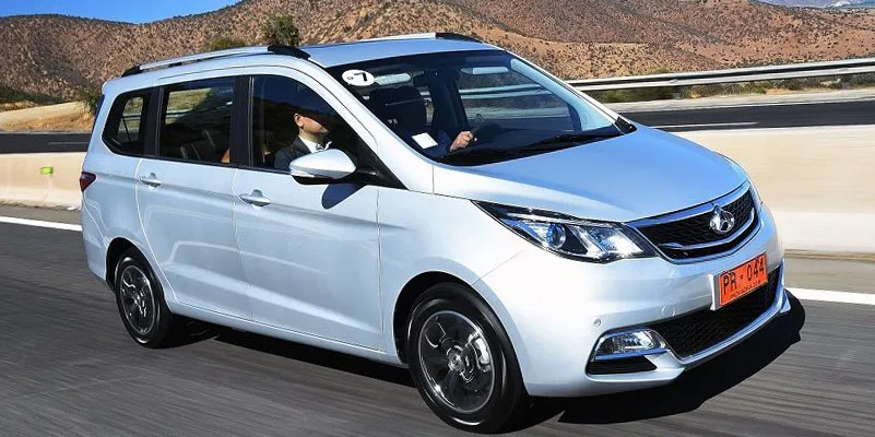 Changan-A500-lanzamiento-marzo-2018-Chile-19-972x600