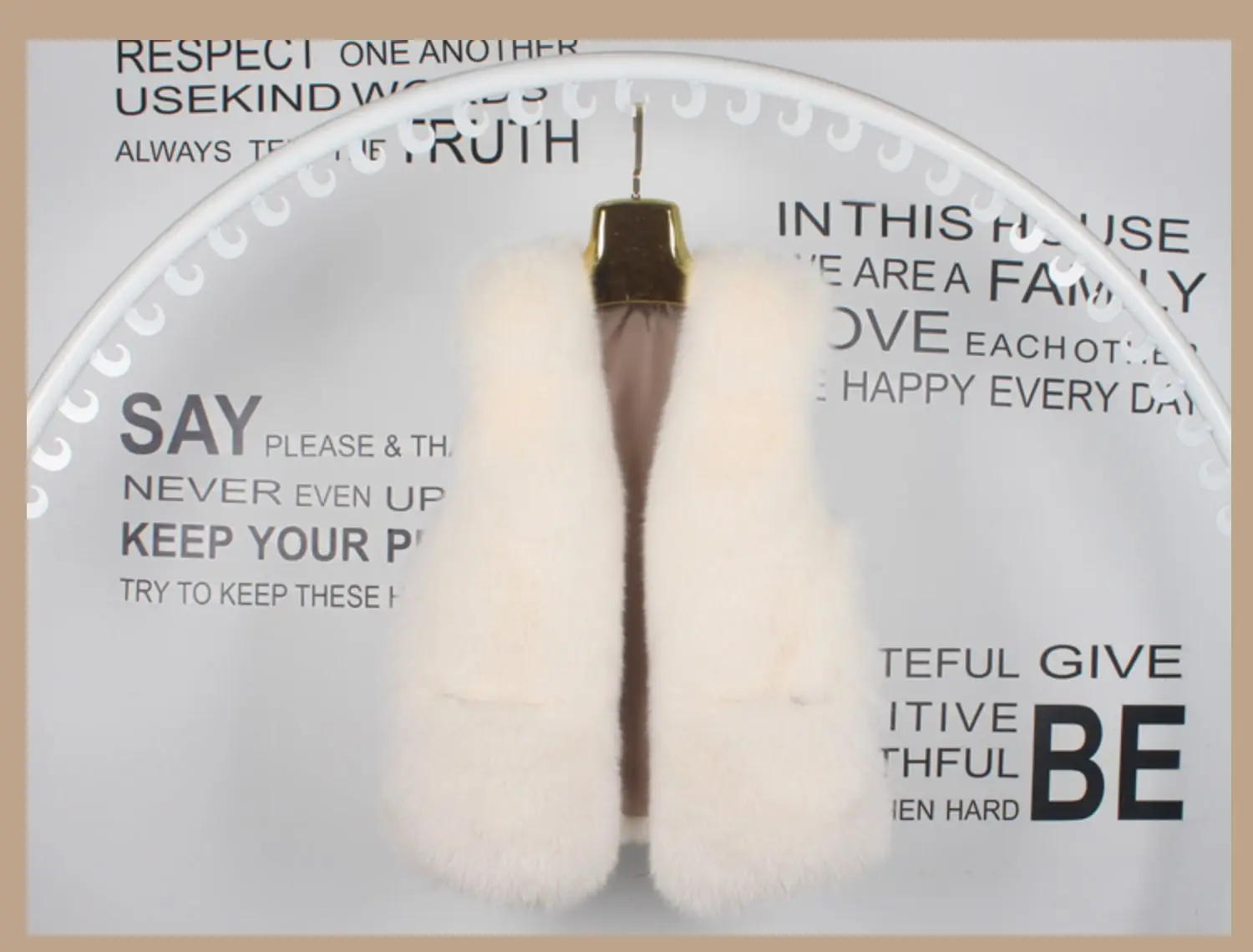 New Fashion Fox Fur Vest Real Fur Coat Sleeveless Vest Winter Warm Natural Fox Fur Luxury Women Clothes High Quality