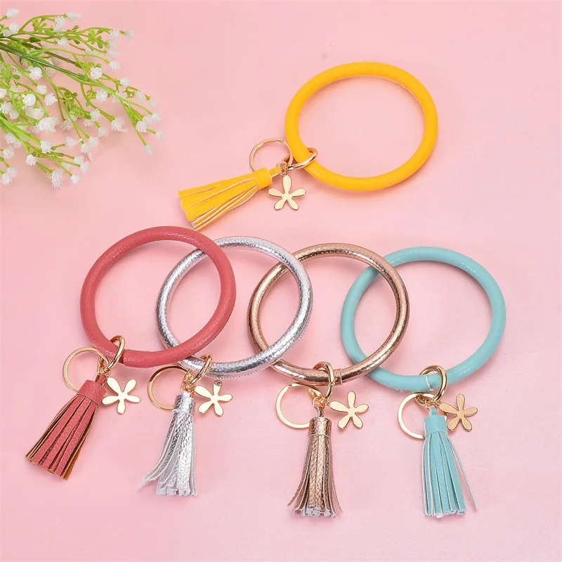 Fashion O Silica Gel Wear Bracelet Keychain PU Leather KeyRing Explosion Tassel Pendant For Women Girls K2384 | Украшения и