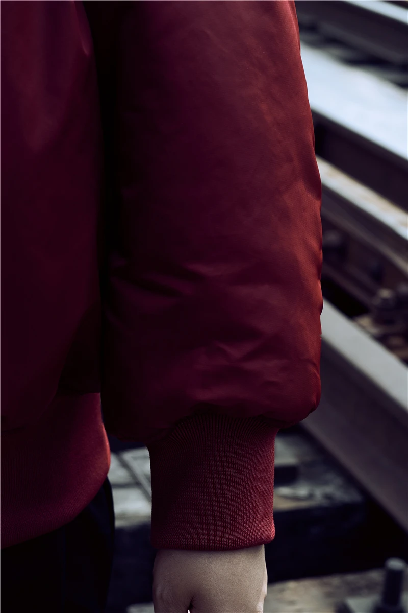 DAFEILI MA1 негабаритная шенилловая вышитая дутая красная куртка-бомбер мужская