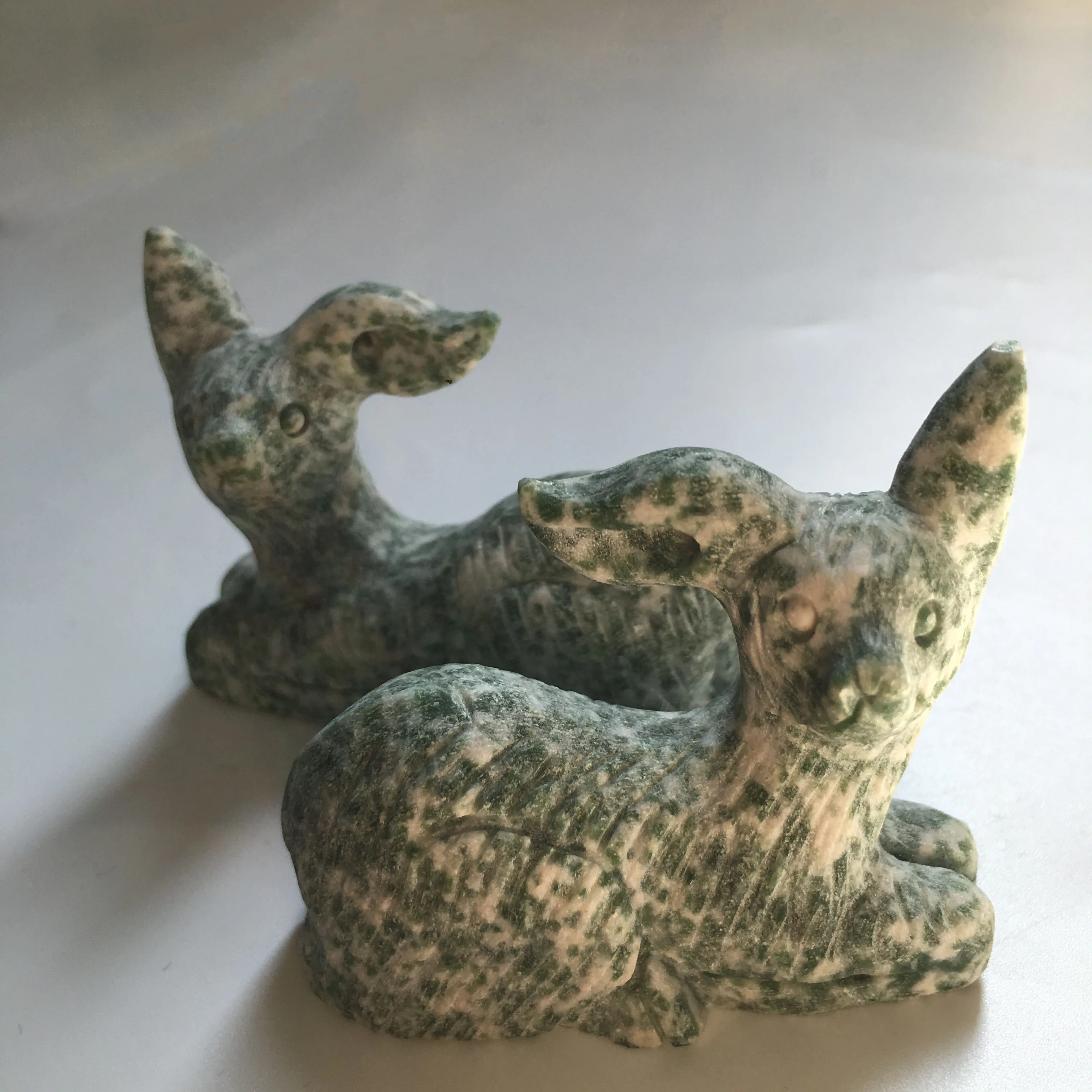 Creative Modern Natural Stone Deer Figurine Statue For Home For Christmas Gift For Home Decoration or Collection XYW