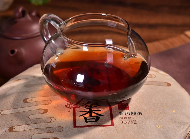 Юньнань Пуэр чай для взрослых менхай семизернистый торт 357 г весенний чай ферментированный золотой бутон древних деревьев