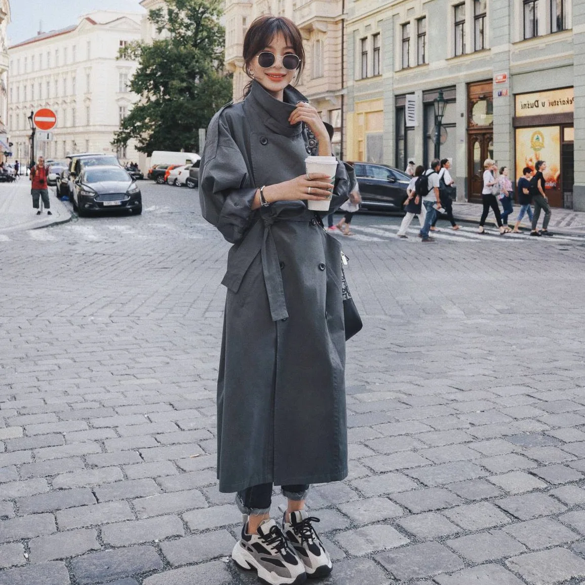 

Photo Shoot CHIC Elegant Ol Dark Gray Mid-length Stand Collar Double Breasted Waist Hugging Lace-up BF over-the-Knee Trench Coat