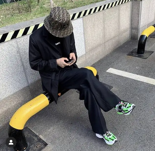 Торговая марка VETEMENTS, футболки с длинными рукавами Повседневное забавная футболка уличная одежда в стиле «хип-хоп», в стиле Канье Уэста vetements футболки