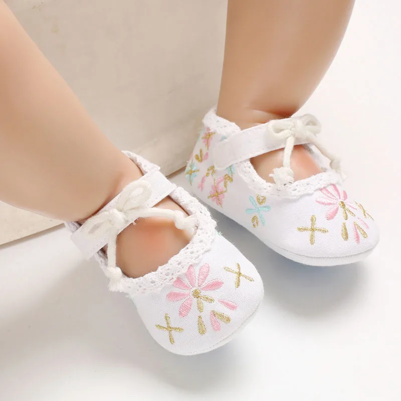 New Flower Embroidery Baby Girl Shoes Cotton Non-slip Soled Toddler Shoes Spring Summer Baby Shoes Princess Girls First Walkers 4