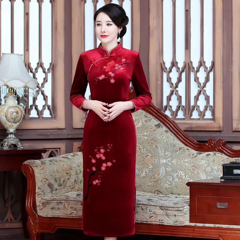 

Woman Velvet Dress Red Purple Flower Embroidery Velour One Piece Chinese Robe Retro Mandarin Collar Calf Long Gown Oriental Wear