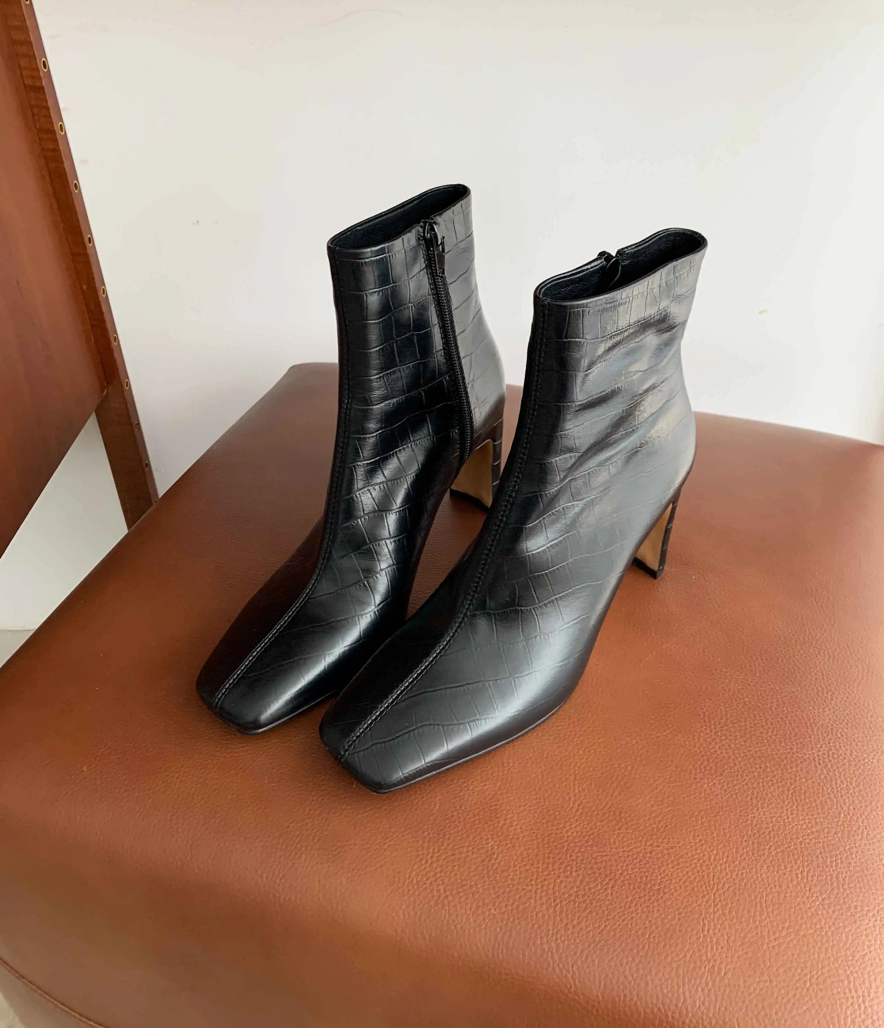 Krazing pot Chelsea boots real leather stone pattern high street fashion square toe thick high heel zip gorgeous ankle boots L61