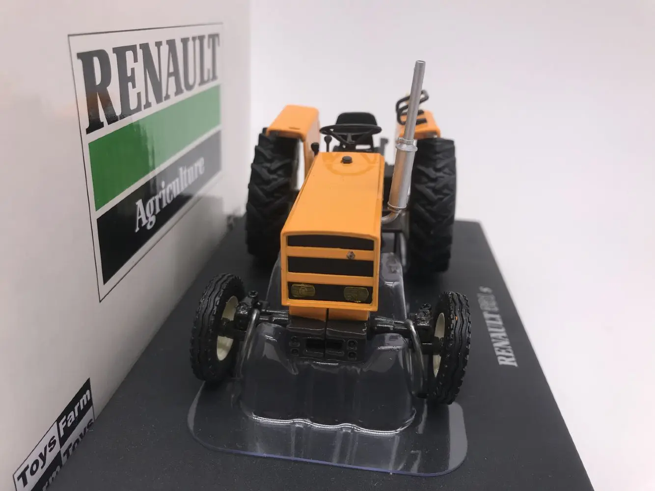 UH 1:32 RENAULT 551S сельскохозяйственные тракторы Игрушечная машина из сплава игрушки для детей литье под давлением модель подарок