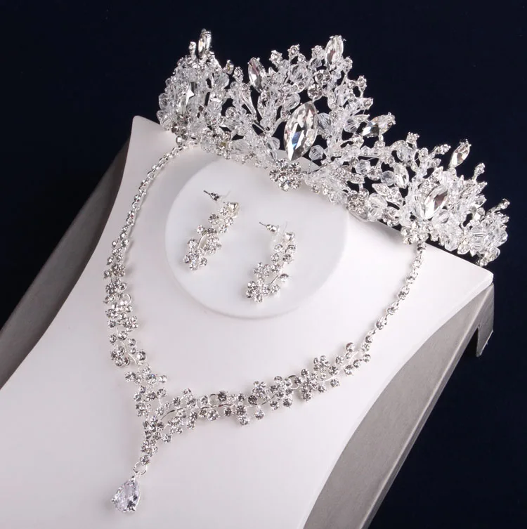 Collier couronne - plaqué or personnalisable