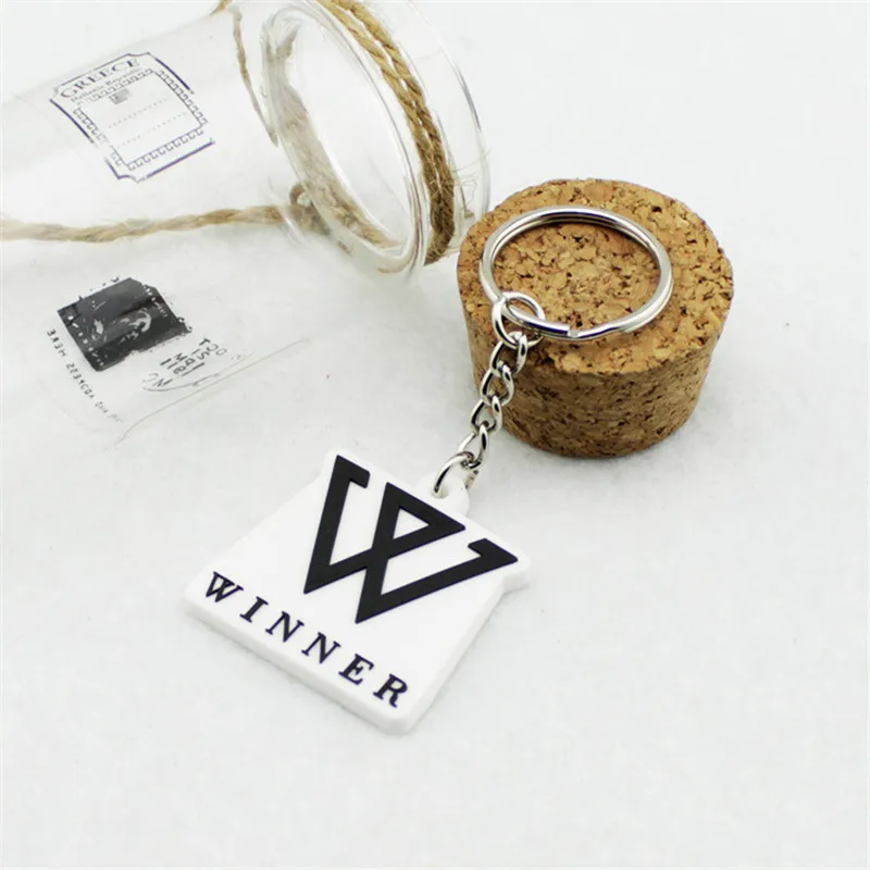 Kpop TWICE EXO GD CNBLUE бесконечный брелок, модный силиконовый брелок для женщин, брелок для ключей, ювелирные изделия chaviro Llaveros B086