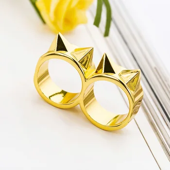 

Verteidigung Finger Ring Selbstverteidigung Sicherheit Schutz Mini Selbst-Defens Ring-Zufällige Farbe