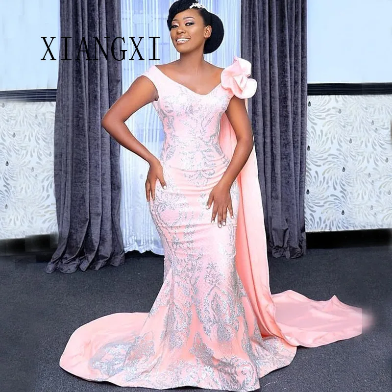 

2019 New Listing Blush Mermaid Evening Dresses Long Lace V-Neck Sweep Train Formal Gowns Evening Dress Prom Party Dress Vestido