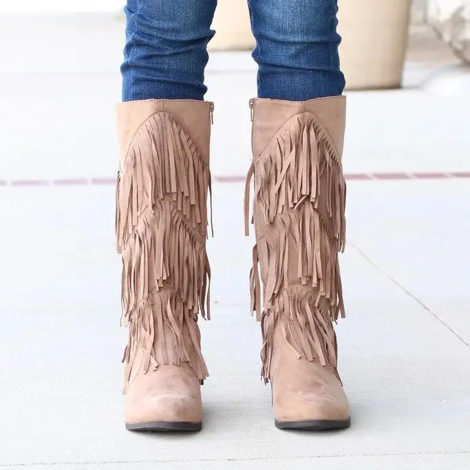 Vertvie/Boho/модные женские сапоги из флока; высокие сапоги на Плоском Каблуке с бахромой; женские сапоги до колена с бахромой; Размеры 35-43
