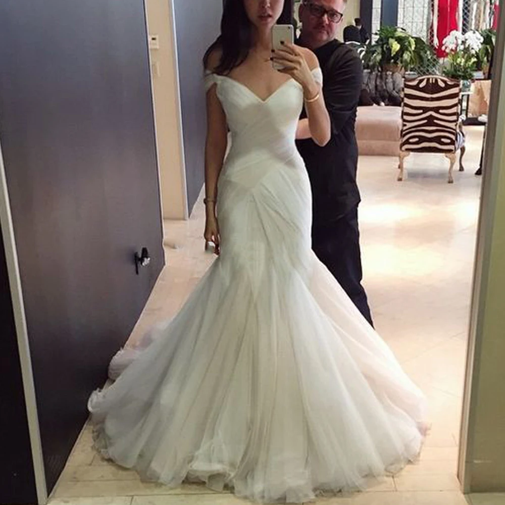 

2021 Elegant Mermaid Wedding Dresses Simple Tulle Off Shoulder Sweep Train Bride Wedding Gowns Corset Back Custom Made