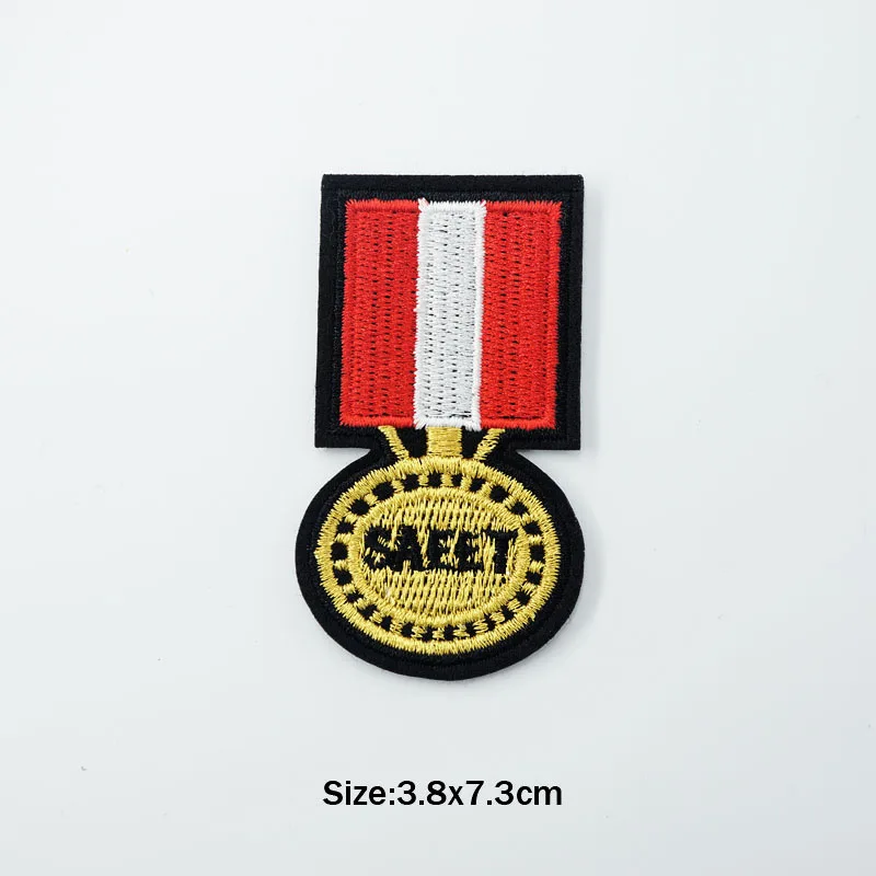 8 Astronaut Rocket Small Pet Embroidered Iron on Patches for Clothing DIY Stripes Clothes Patchwork Sticker Custom Applique - Цвет: 8