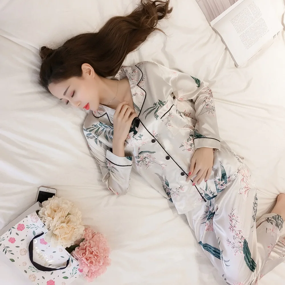 

Today Will Grab Send Sell Blood Seckilling Two-Piece Set INS-Style Sweet Printed Silk Pajamas Tracksuit