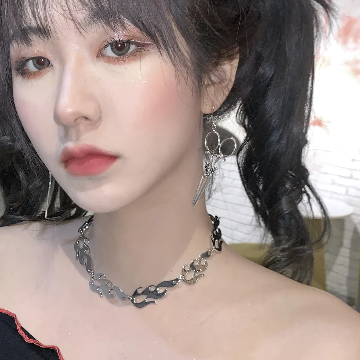 KingDong Choker Ожерелье Пламя Мужчины Хип-Хоп Персонализированные Кулон Серебряная Цепочка Унисекс Женщины Ювелирные Изделия Партия Панк Геометрический Сплав