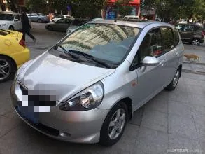 For Honda fit 2003 2004 2005 2006 2007 front headlamps transparent lampshades lamp shell masks headlights cover lens Headlight - Color: Left and right