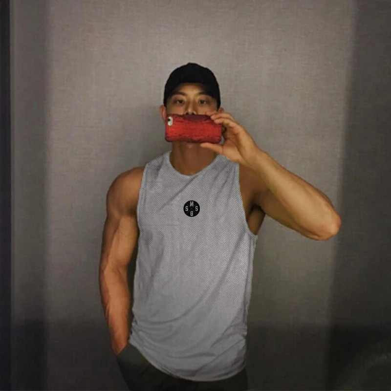 Новый бренд фитнес тренировки модный сетчатый топ для тренажерного зала Мужская