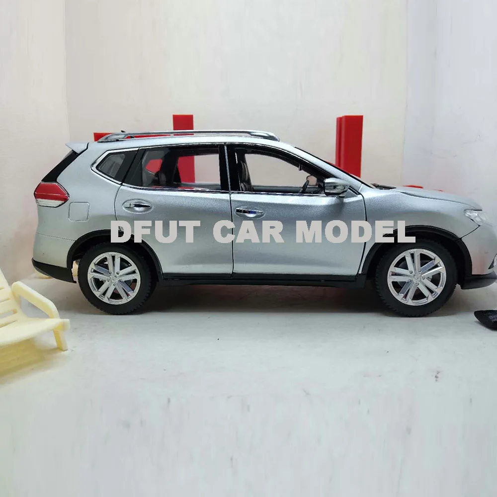 Литая модель автомобиля 1:18 X TRAIL литая из металлического сплава игрушка подарок