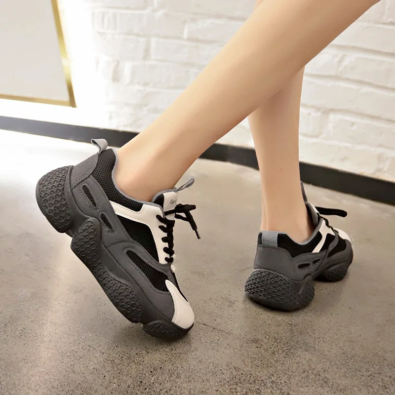 Pantshoes/удобные дышащие сетчатые тренажеры на не сужающемся книзу массивном каблуке 5 см женские Сникеры на платформе повседневная женская обувь