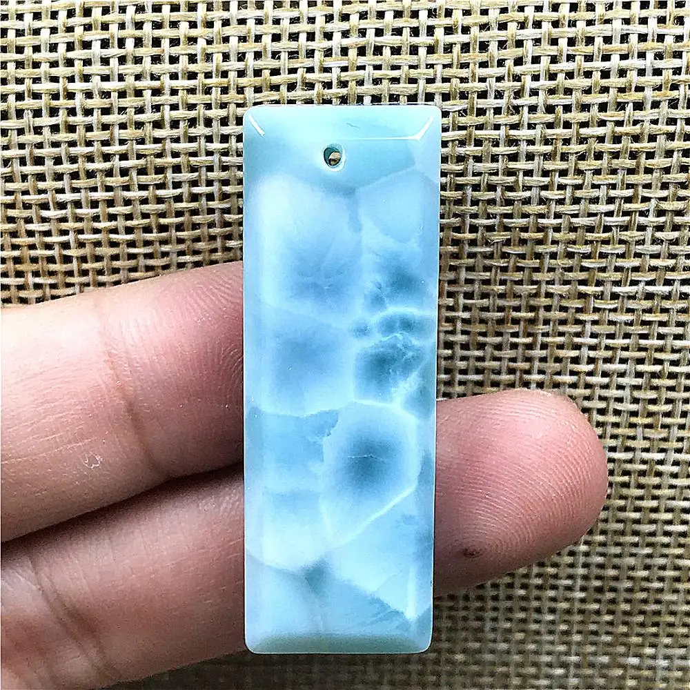 Натуральный голубой подвеска larimar для обувь для мужчин и женщин; с украшением в виде кристаллов 40x14x8 мм прямоугольник бисер с серебряной нитью, бледно-Доминика воды узор камня Ювелирные изделия AAAAAA