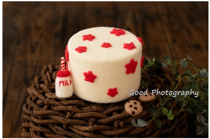 С красочным тортом шерстяной фетр текстура линии декоративные аксессуары для