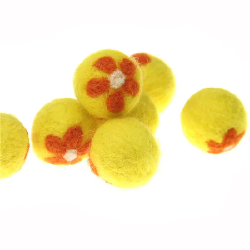 10pcsLotWoolfeltflowerballhandmadeDIYjewelrycraftlgirl