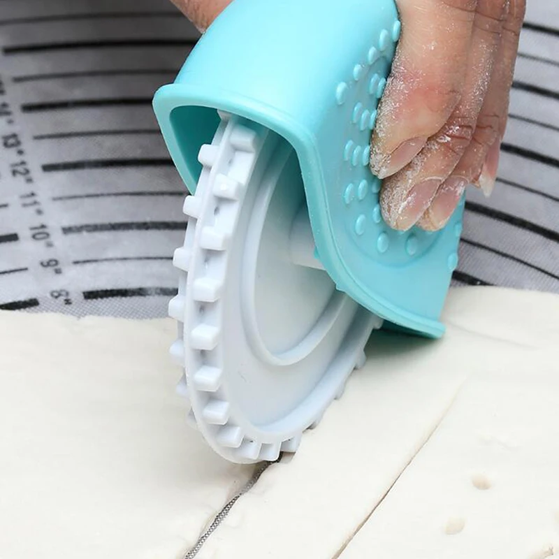 Pastry Pie Decor Cutter Pizza Pastry Lattice Cutter Plastic Wheel Roller For Pie Crust Kitchen Baking Cutter Tools