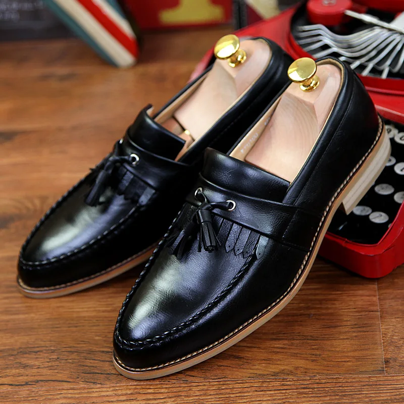 Мужские деловые кожаные туфли без шнуровки вечерние лоферы на плоской подошве с