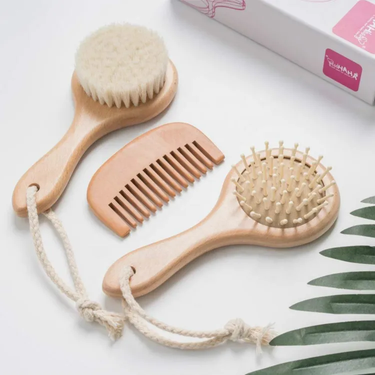 2021 Trending Children Wooden Round Goat Baby Hair Brush Kids Products  Massage Hair Brush And Comb With Gift  Box plastic new originality kids outdoor games toy gun fly wheel educational toys children s toys gift flying disk hot selling 2021