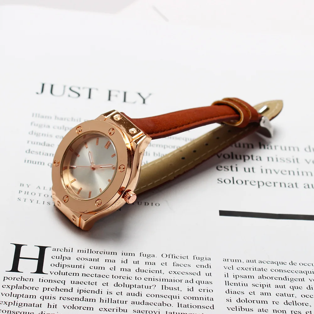 

Watch Simple Fashion Night Light Watch Faux Analog Watch Women's Three-Eyed Belt Watch Men's
