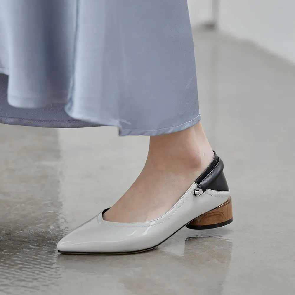 

Women shoes Low-heeled Genuine Leather Loafers Pointed Toe Breathable SoftA97130