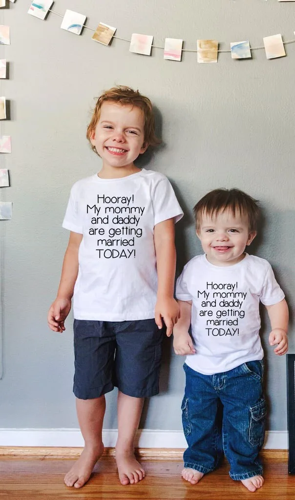 Hooray/Детская футболка с надписью «My Mommy and Daddy Are gounsed Today» топы для мальчиков и девочек, летняя детская одежда с короткими рукавами