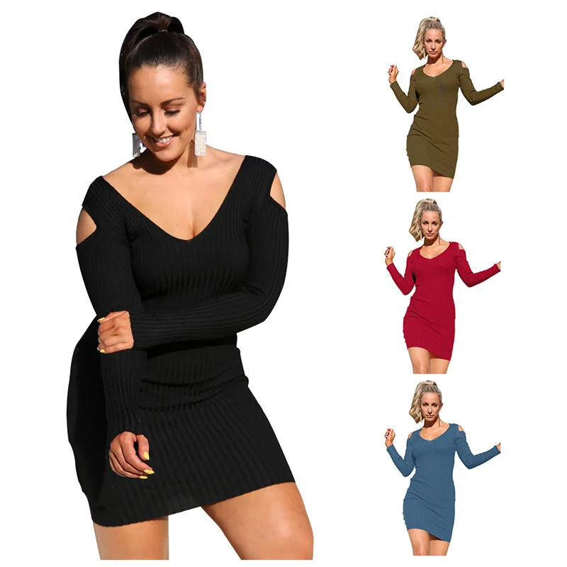 Зимнее сексуальное трикотажное платье-джемпер с глубоким вырезом и открытыми
