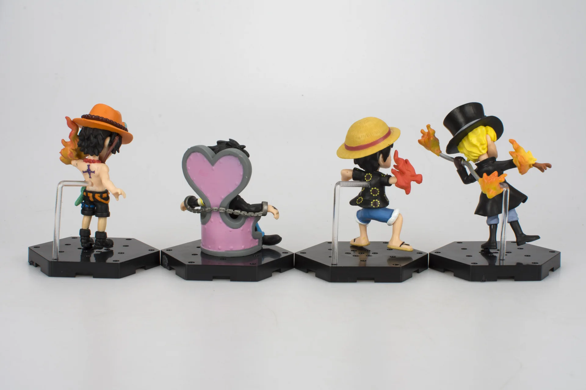 Горячая 4-one piece Аниме-игрушка Luffy Luo Ace Garage Kit Saab Roof украшения креативные подарки модель