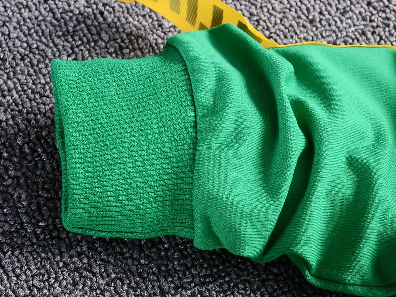 11471909931_960376969